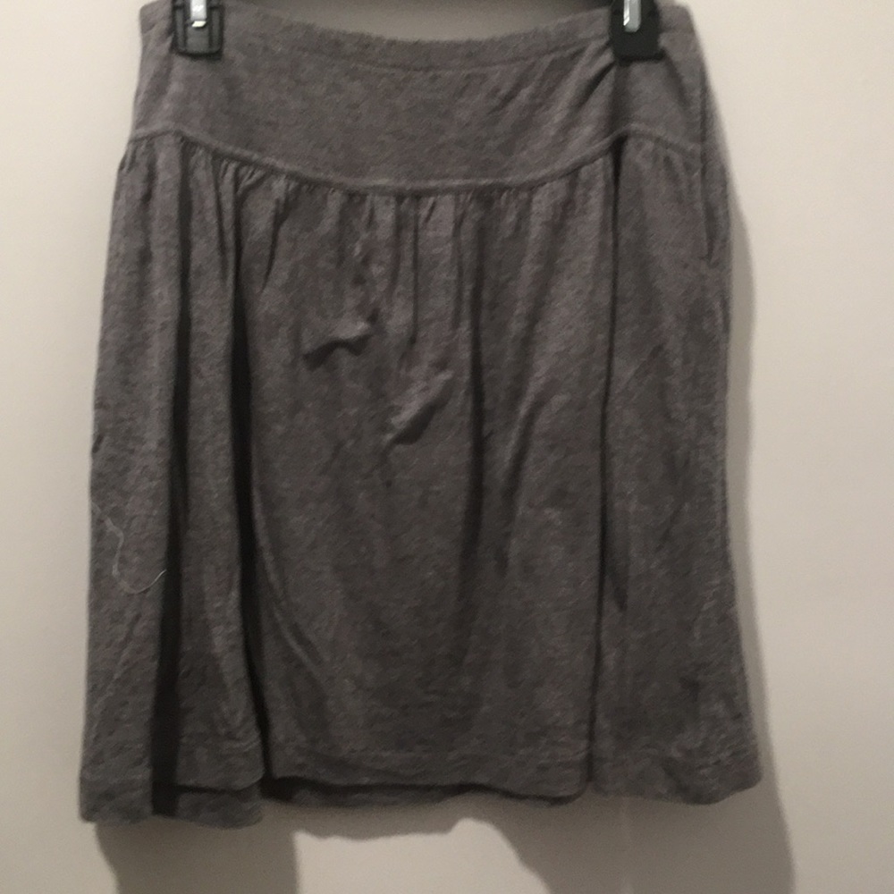 Adorable casual skirt perfect for work!